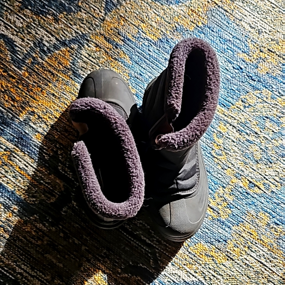 Columbia snow boots